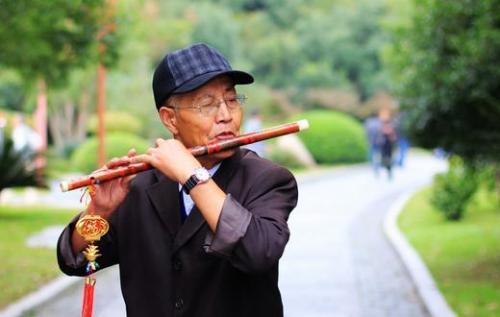 想要健康长寿，一口脂肪都不能吃吗？营养师：这几种食物要当心 