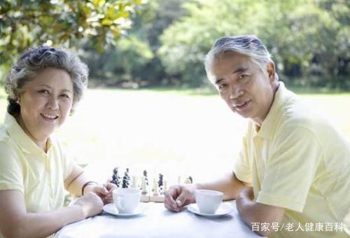 健康长寿就要“难得糊涂”，老年人心态很重要