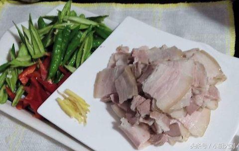 正宗回锅肉，肥而不腻特别下饭，看一遍就能学会