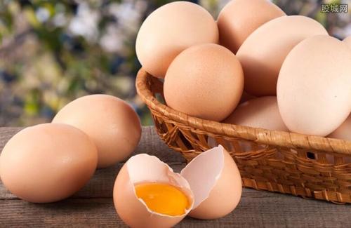 每天吃一颗鸡蛋和隔两三天吃一颗鸡蛋，对血脂的影响有啥不同？