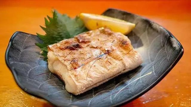 谁说脂肪都是不好的？医生提醒：这么吃脂肪，反而能控制血糖！