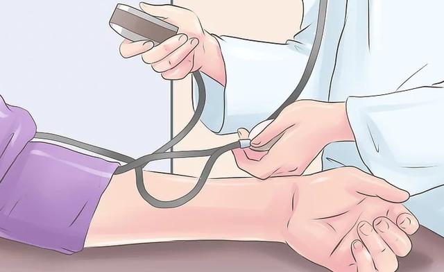 高血压患者，拿香蕉皮煮水喝，会有怎样的惊喜？