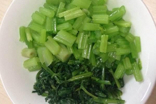 得了高血压后，长期吃芹菜能降血压？看看医生是怎么解释的