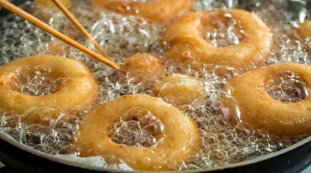 容易致癌的七种做菜习惯，几乎每个中国家庭都中招