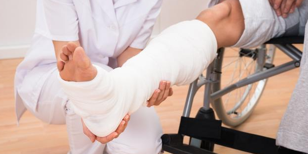 为何有的老人摔一跤，一般不久就去世了？背后原因你知道吗？