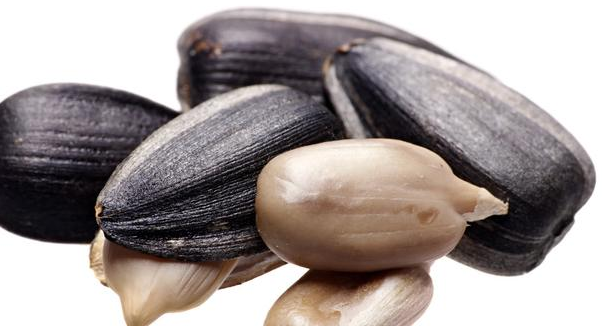 这7种坚果各有各的功效，每天吃一把，健康永相随