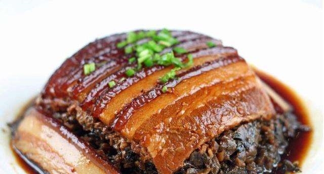 梅菜扣肉的家庭做法,家宴硬菜。