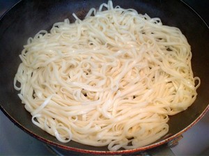 香脆酥软的挂面煎饼,做法很简单