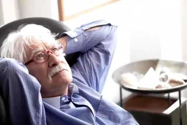 老人是否心理健康，可以通过五个方面来判断