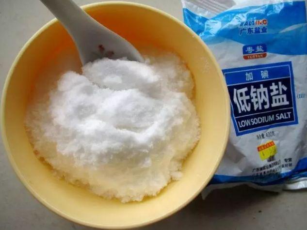 医生发朋友圈提醒：这种盐有些人不能吃！有人因长期食用死亡…