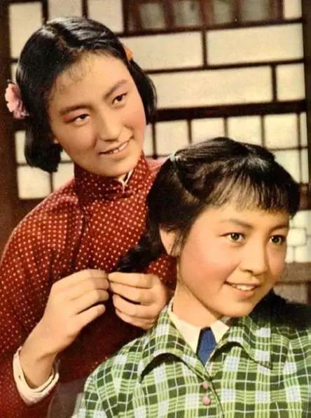那个年代的妇女，真漂亮！