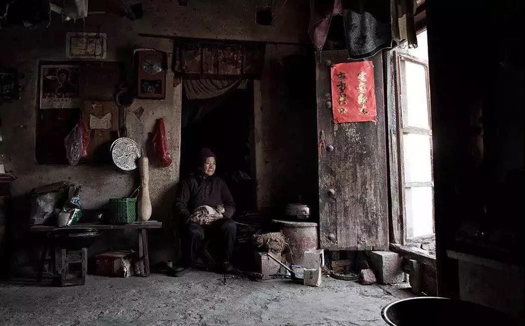 一位母亲给四位儿子的遗书:谢谢你们照顾我,但我后悔生下了你们！