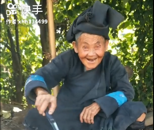 【视频】喜乐老太：这次搞点排骨补补身子
