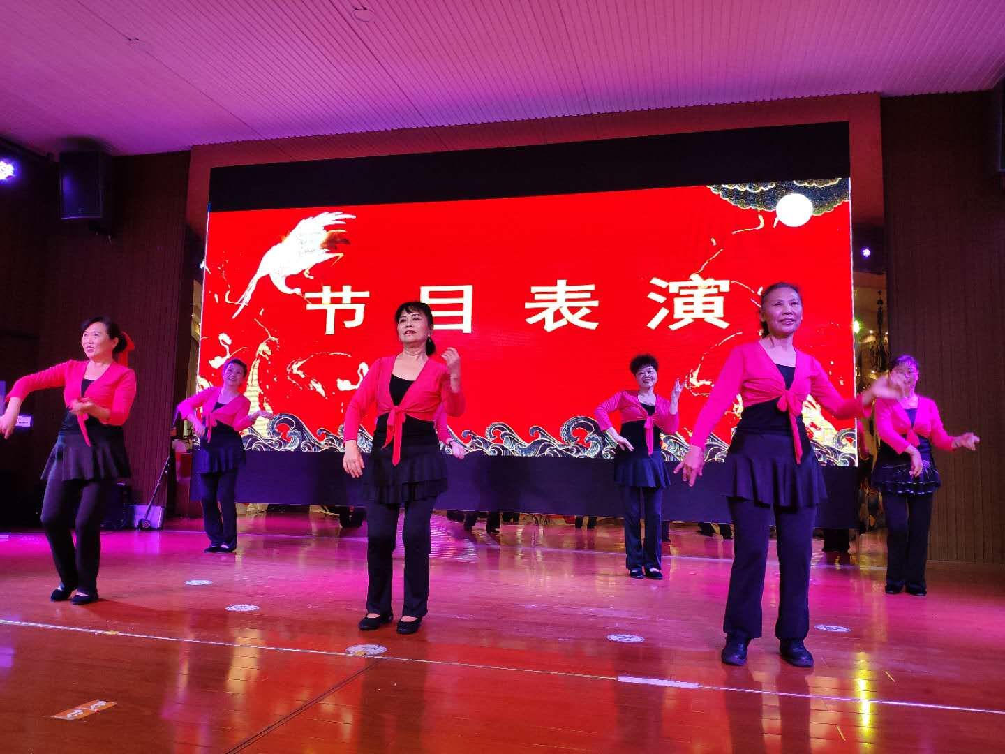 关爱父母   从心开始