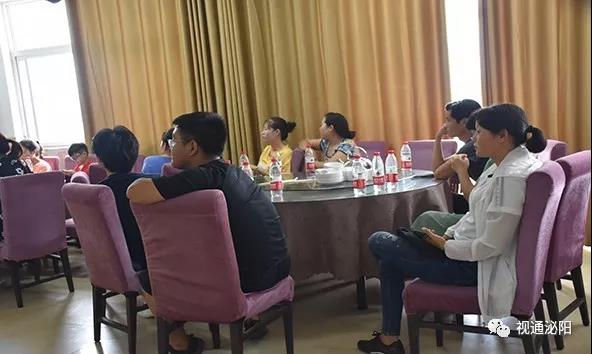 金秋年华.关爱老人健康在线泌阳平台会员座谈会今日召开