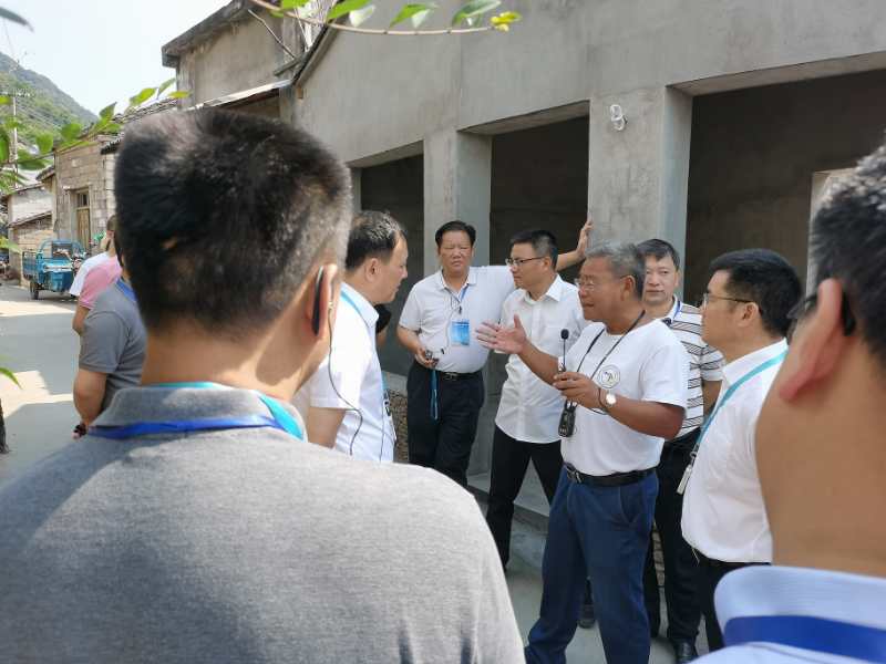 株洲市人民政府领导一行赴金秋家园考察调研