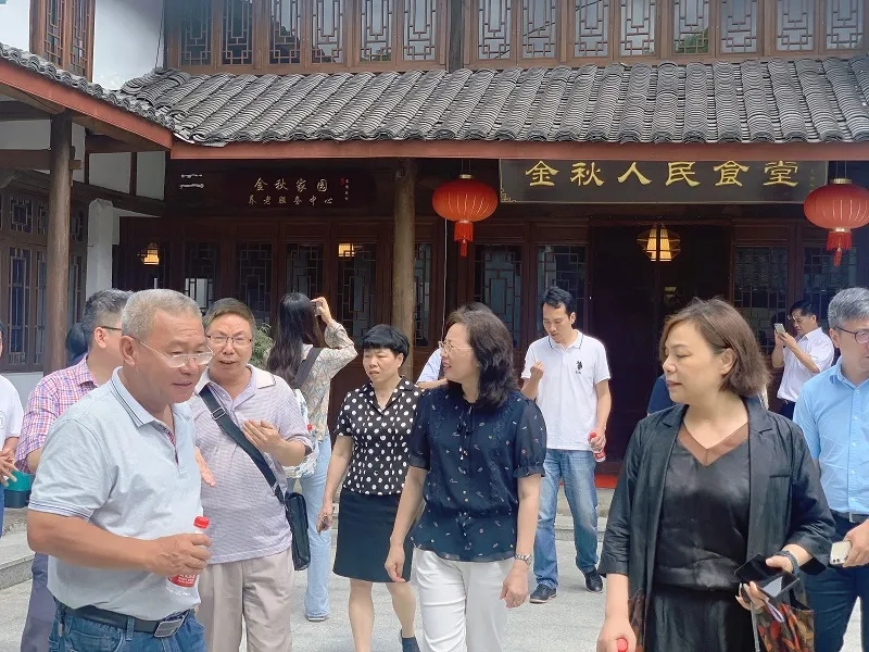 民盟浙江省委领导到金秋家园·长塘头调研