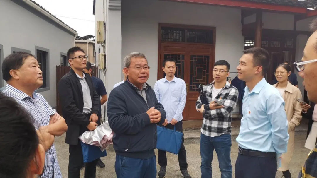 绍兴市委党校教授及学员调研考察金秋家园