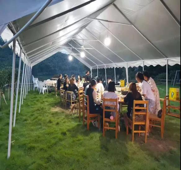 绍兴灵瑞传媒来访金秋家园·长塘头并开展团建活动